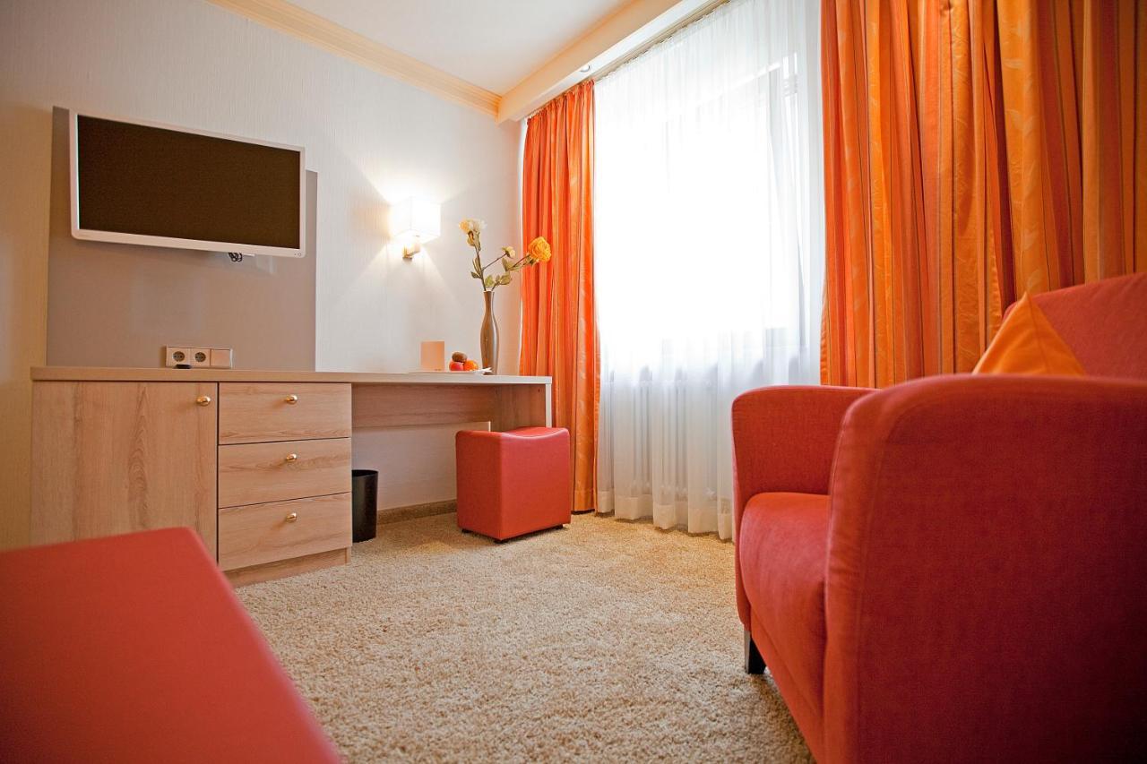 Hotel Krone Ohg Gerlingen Kültér fotó