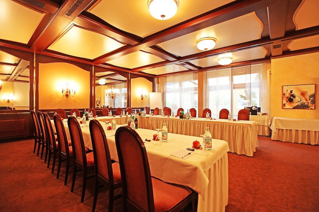 Hotel Krone Ohg Gerlingen Kültér fotó